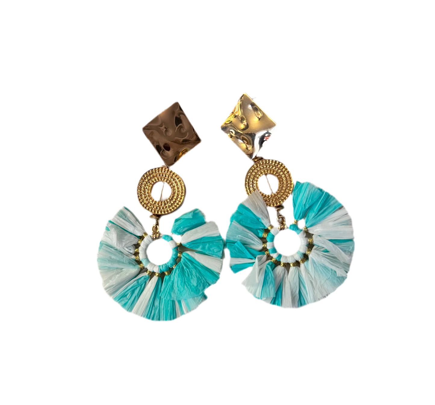 AQUA STUDS