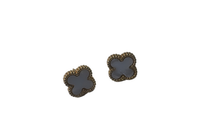 CLOVER STUDS