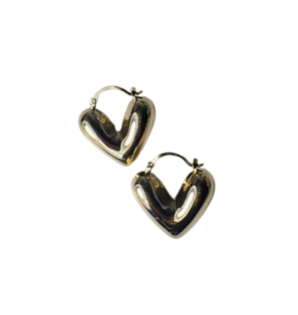 CUTESY HEART HOOPS