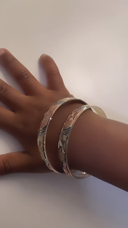 ALYSSON BANGLES