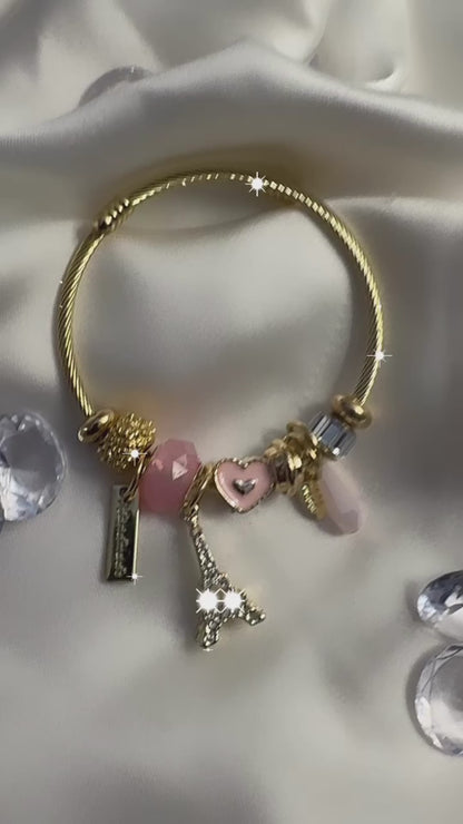 Pulsera con dijes de París